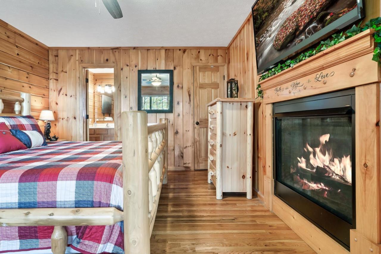 Lazy Bear Den Villa Sevierville Ngoại thất bức ảnh